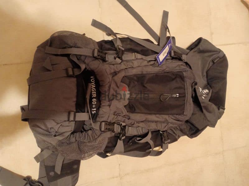 شنطه سفاري active backpack voyager 4