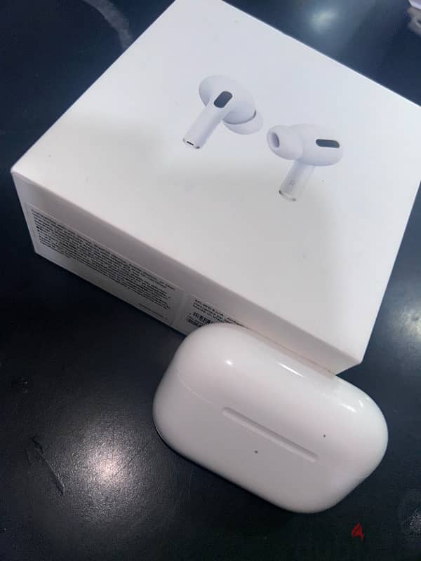 Airpods pro 1st generation (Case Only) 1