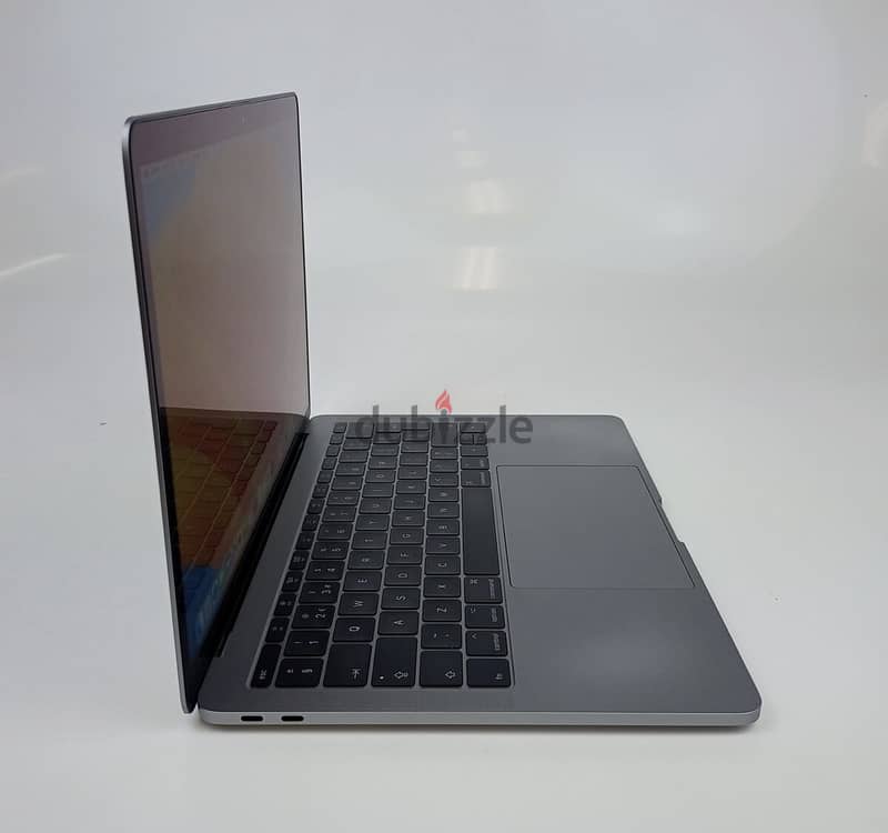 Macbook 2017 core i7 2