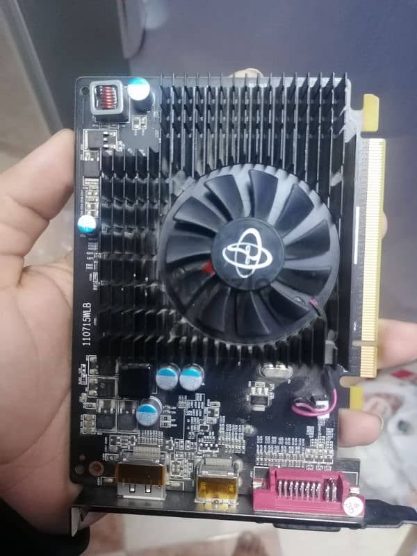 AMD Radeon HD 6670 2gb ddr3 0