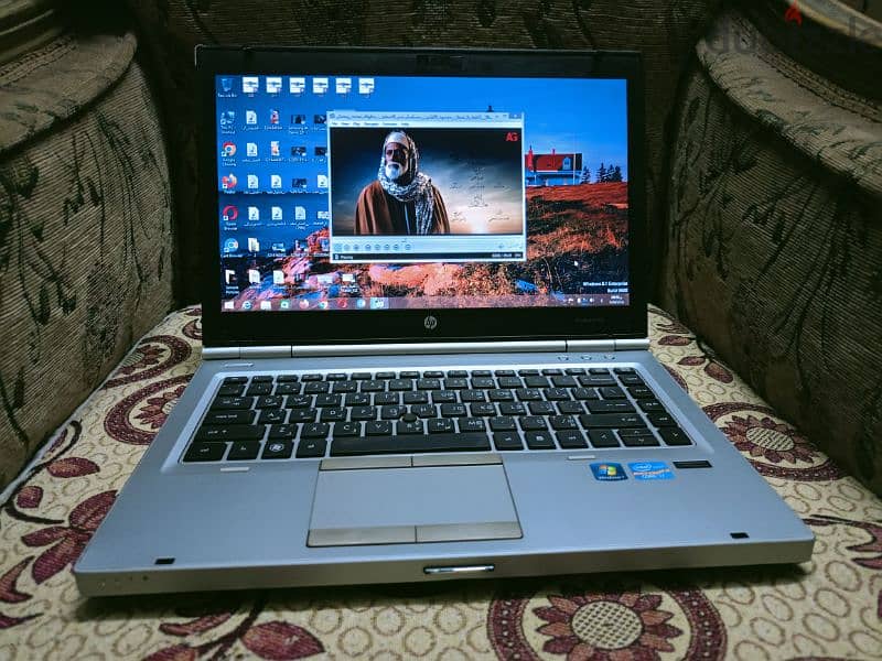 لاب توب إتش بي hp كور i7 جيل تالت 3 كارت شاشه واحد جيجا. . بكل مشتملاته 4