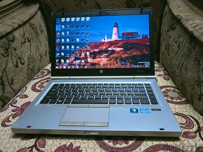 لاب توب إتش بي hp كور i7 جيل تالت 3 كارت شاشه واحد جيجا. . بكل مشتملاته 12