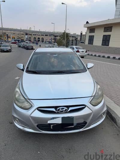 Hyundai Accent 2012