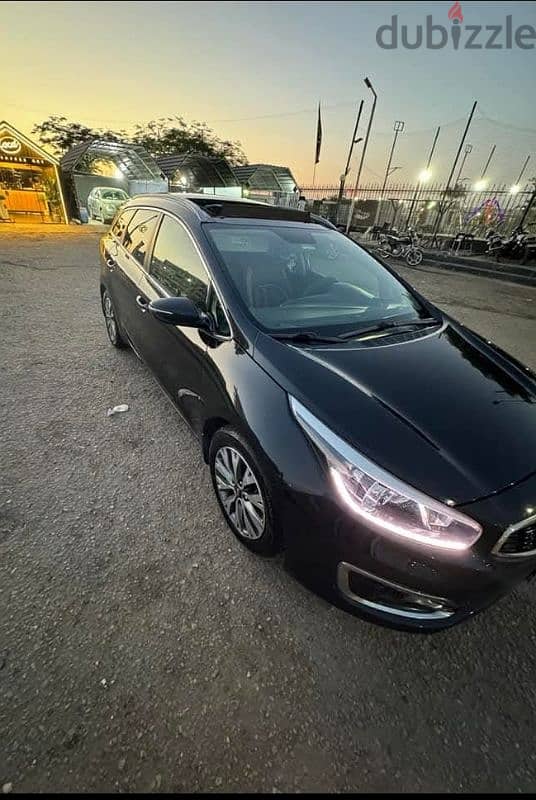 Kia Carens 2017 0