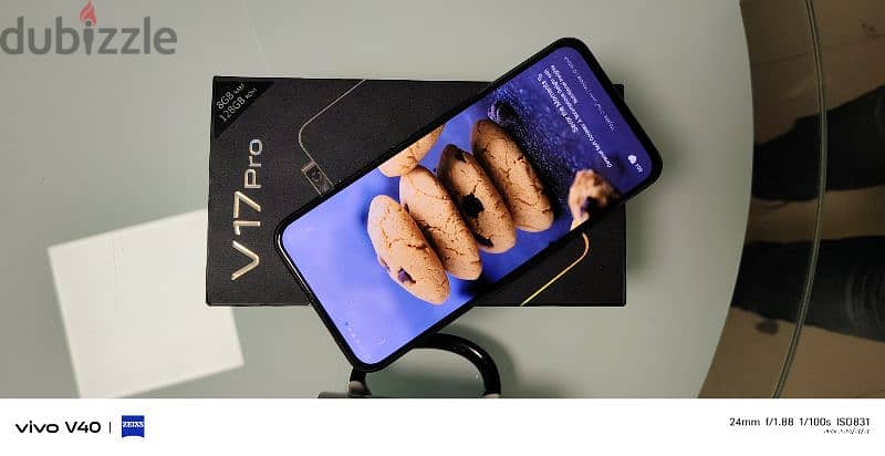 Vivo v 17 pro 1