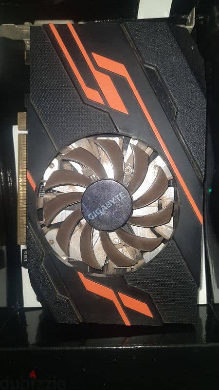 Gt1030 gigabyte OC 2GB 5