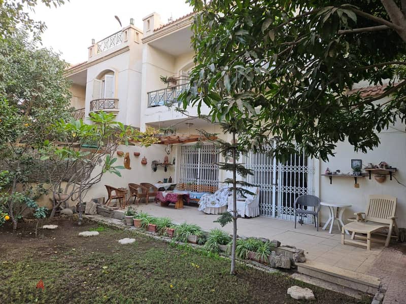 TOWN HOUSE FOR IN COMPOUND HADAYEK EL MOHANDESSIEN 0