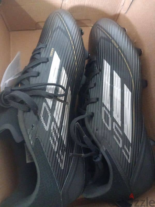 جزمه adidas f50 league اصليه 0