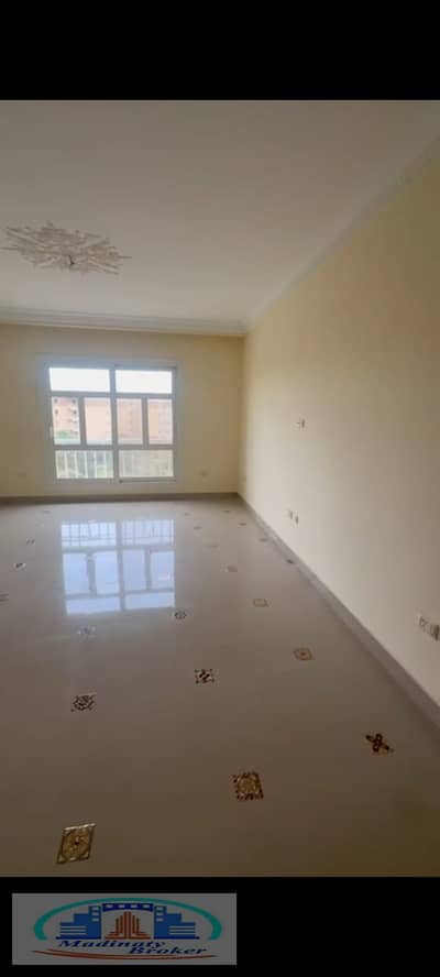 3berooms apartment for rent in madinaty B11