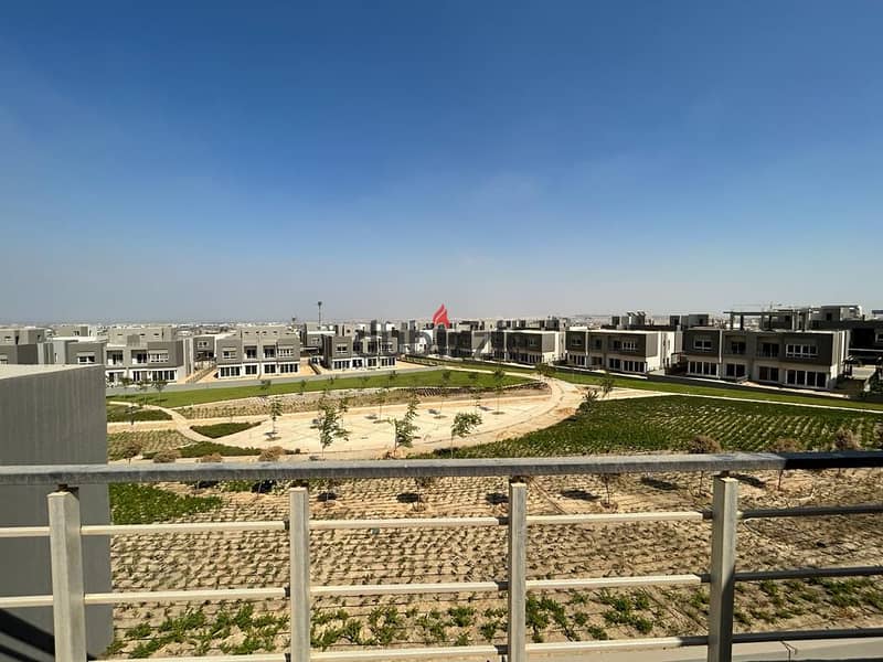 For Sale: Townhouse in Etaba Compound, Sheikh Zayed  Prime Location: In the heart of Sheikh Zayed’s Golden Square, next to Al Rabwa Compound, Al Ahly 0