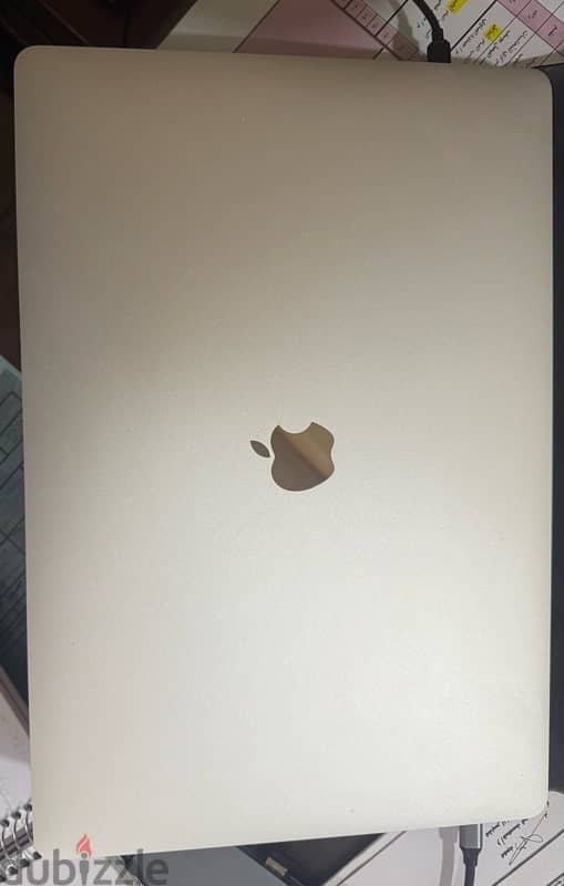 Macbook pro 16 inch , 2019 3