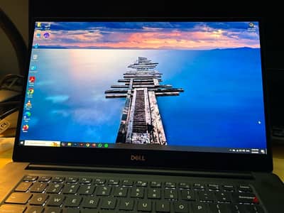 Laptop Dell - XPS 7590