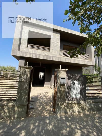 Villa for sale in New giza golf view