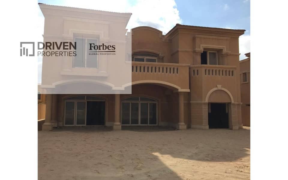 Villa for sale in Royale Meadows - Elsheikh Zayed City 0