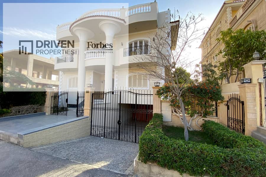 Villa for sale in Elyasmeen Compound - Elsheikh Zayed City 0