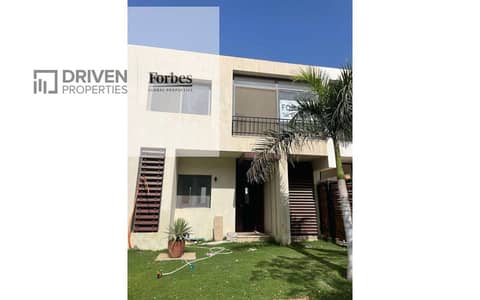 Townhouse for sale in Elsheikh Zayed City