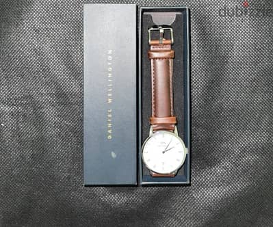 DANIEL WELLINGTON watch