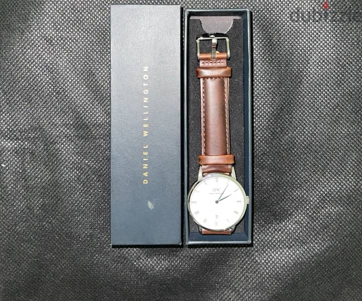 DANIEL WELLINGTON watch 0