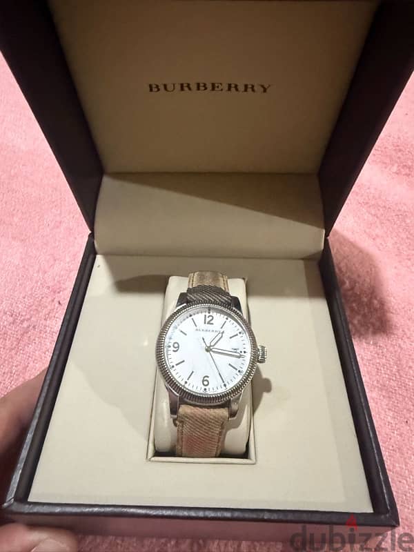 Burberry watch سويسرى اصلى 1