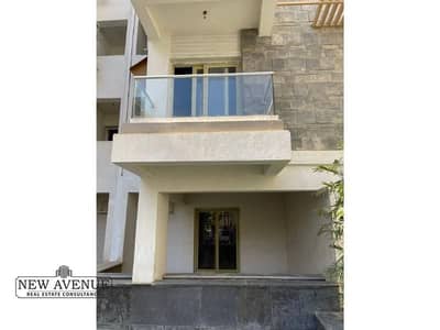 I villa middle ground - for sale - very prime location in Mountain View i city new cairo