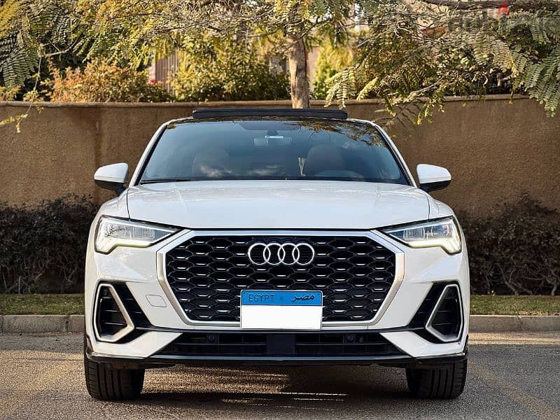 Audi Q3 2021 0