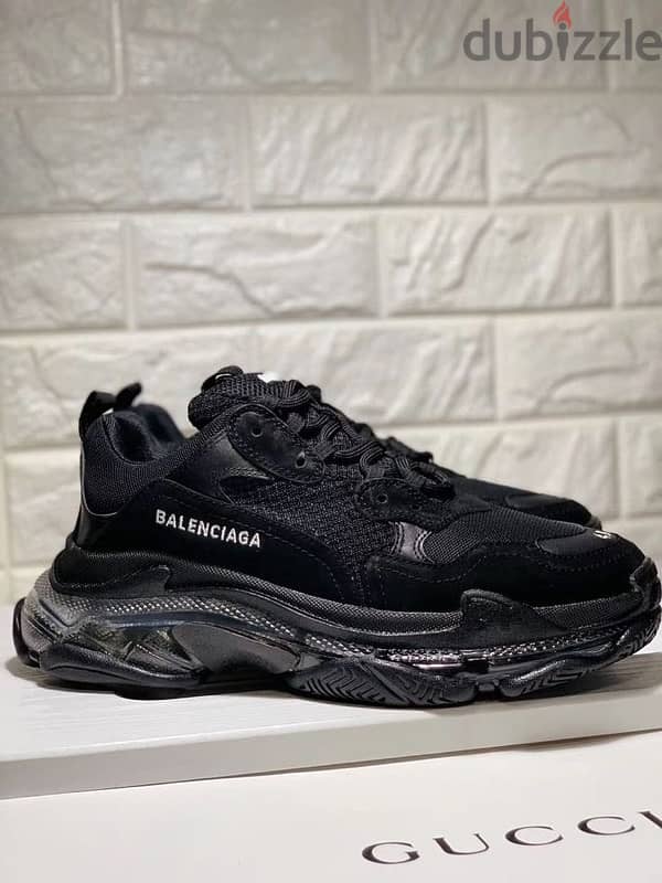 Balenciaga triple S 1