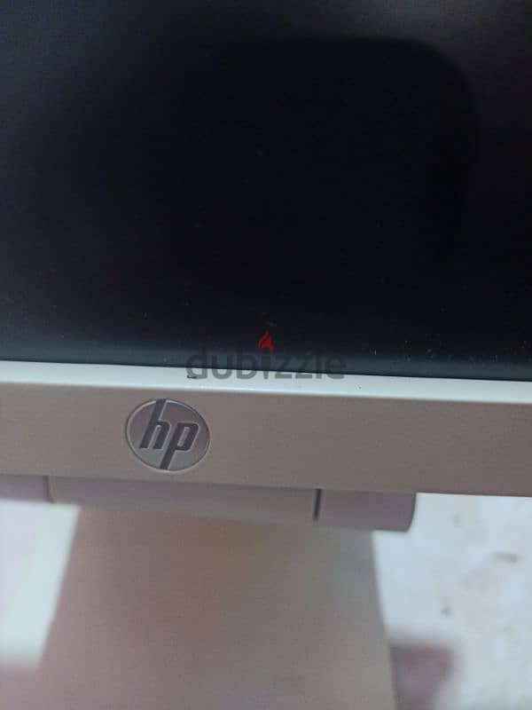 شاشة ٢٤بوصة فرز أول ips hp 9