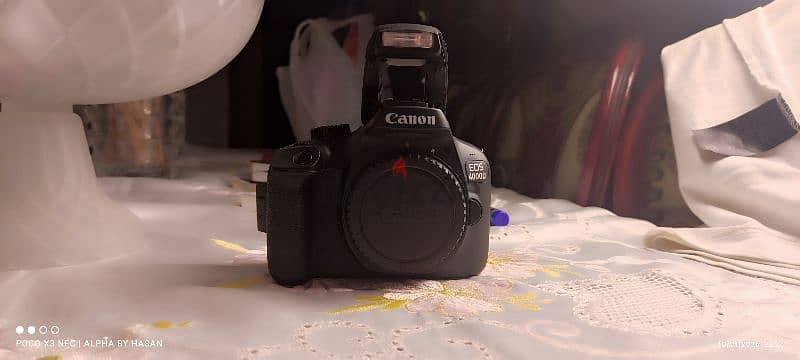 Canon eos 4000d camera in mint condition 2