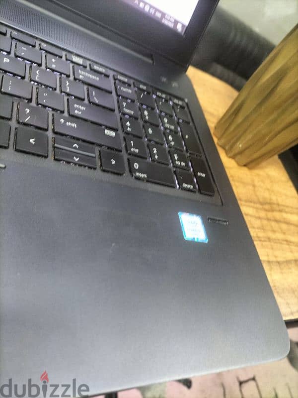 Hp zbook g3 core i7  جيل سادس رام 16 هارد ssd  بكارتين نيفيديا للألعاب 1