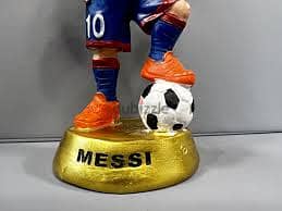 Orginal Messi statue تمثال ميسي المصغر الاصلي من برشلونة 1