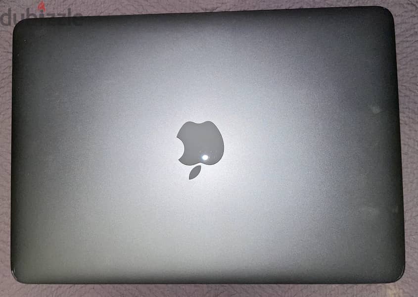 MacBook Pro (Retina, 13-inch, Mid 2014) 1