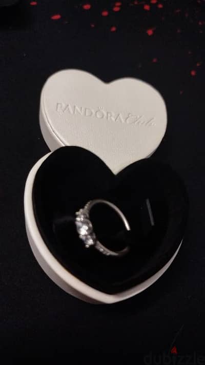 Pandora's Clear Three-Stone Ring