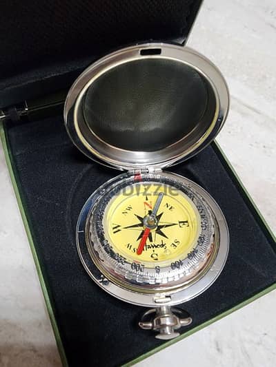 HARRODS KNIGHTSBRIDGE POCKET COMPASS