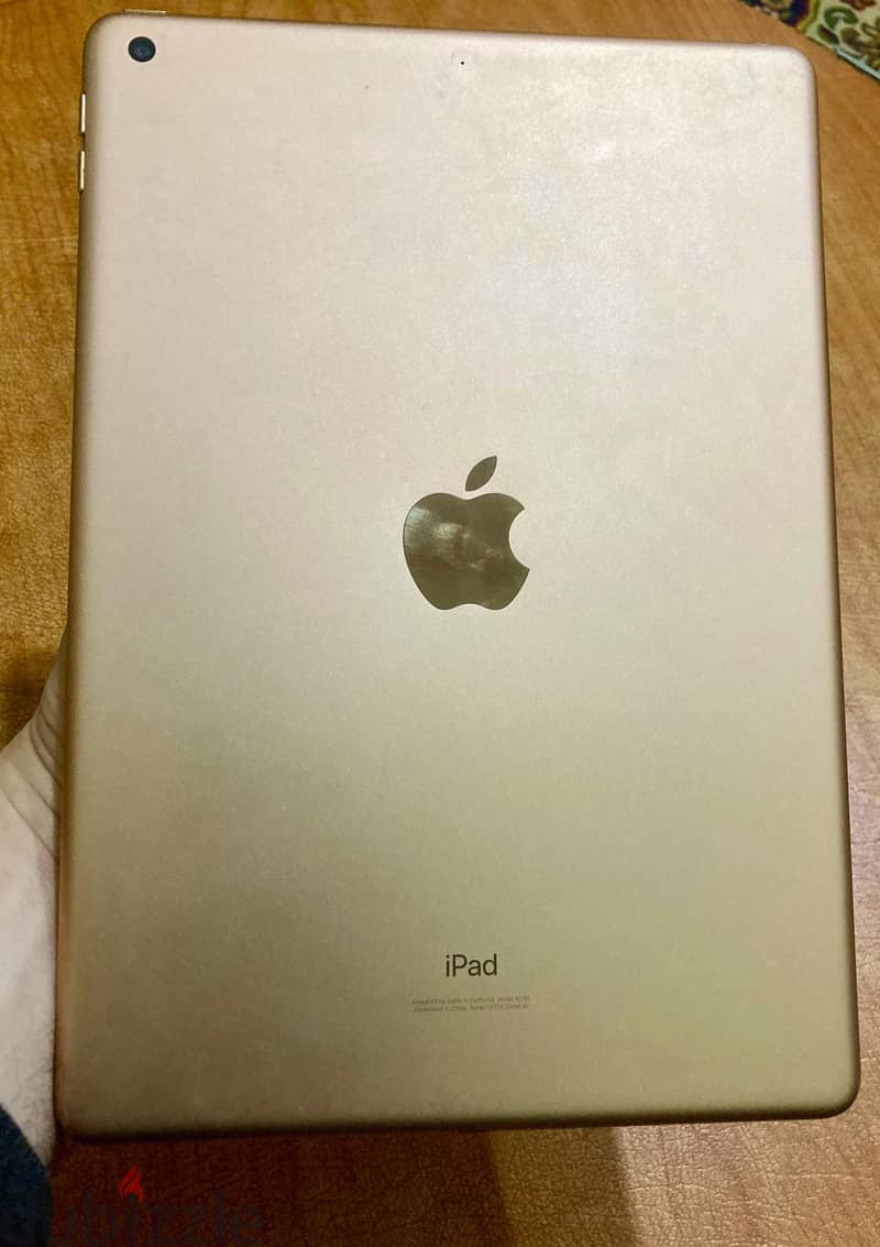 ايباد ١٠،٢ بوصه الجيل السابع ٣٢ جيجا ipad 7 4