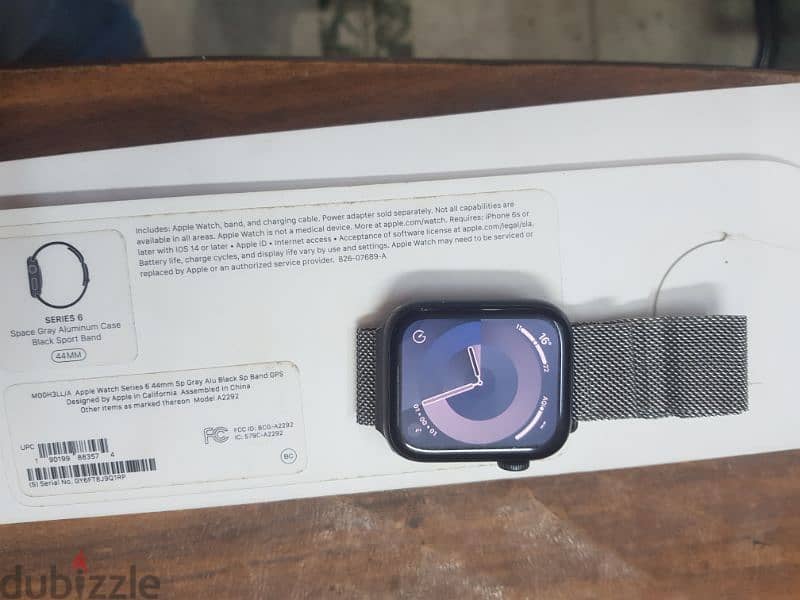 للبيع apple watch seires6بكرتونتها44mm 1