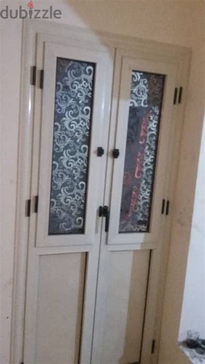 صيانه جميع انواع الاثاث وتركيب ابواب وشبابيك