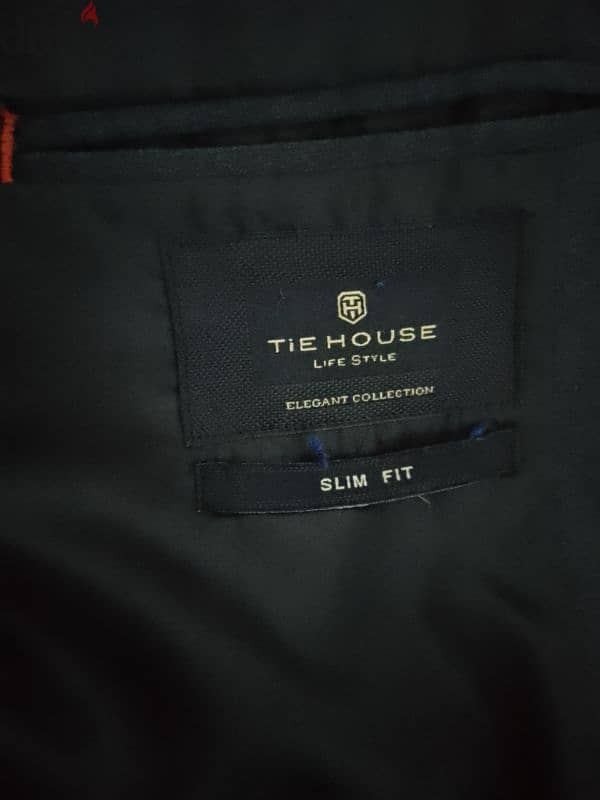 Tie house suits 2