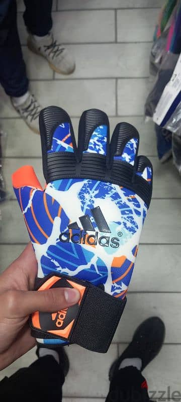 goalkeeper gloves