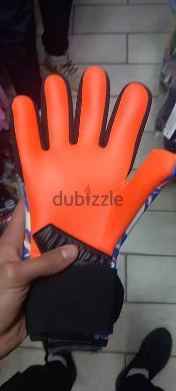 goalkeeper gloves 1