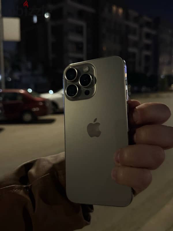 iPhone 15 Pro Max 0