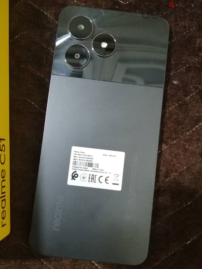 Realme C51 مساحة ١٢٨ ورام ٤. 9