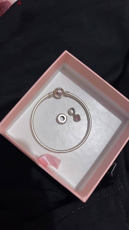 Pandora One in a Million Bracelet with box 2