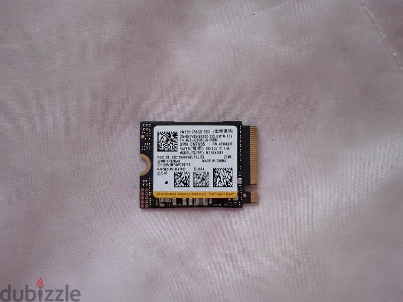 SAMSUNG 256GB NVMe M. 2 SSD PCIe Gen4 0