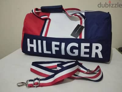 Tommy Hilfiger شنطه رياضي