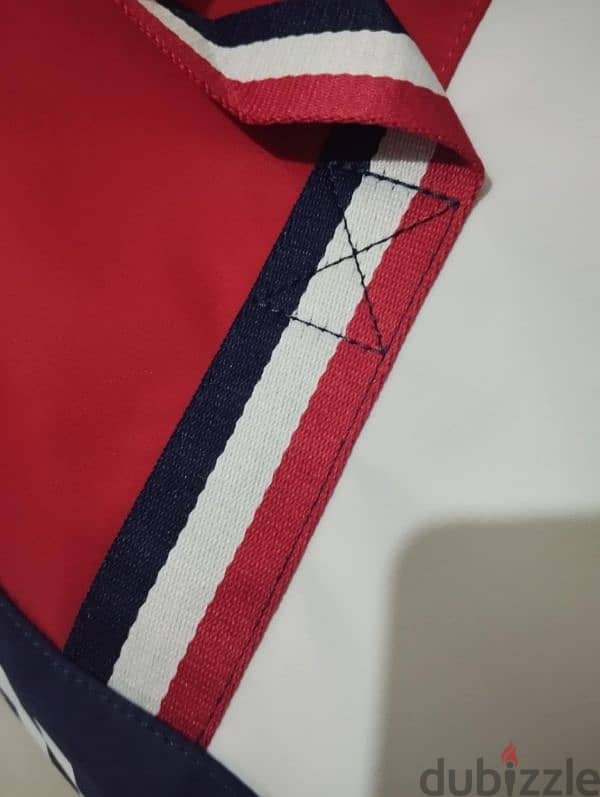 Tommy Hilfiger شنطه رياضي 4