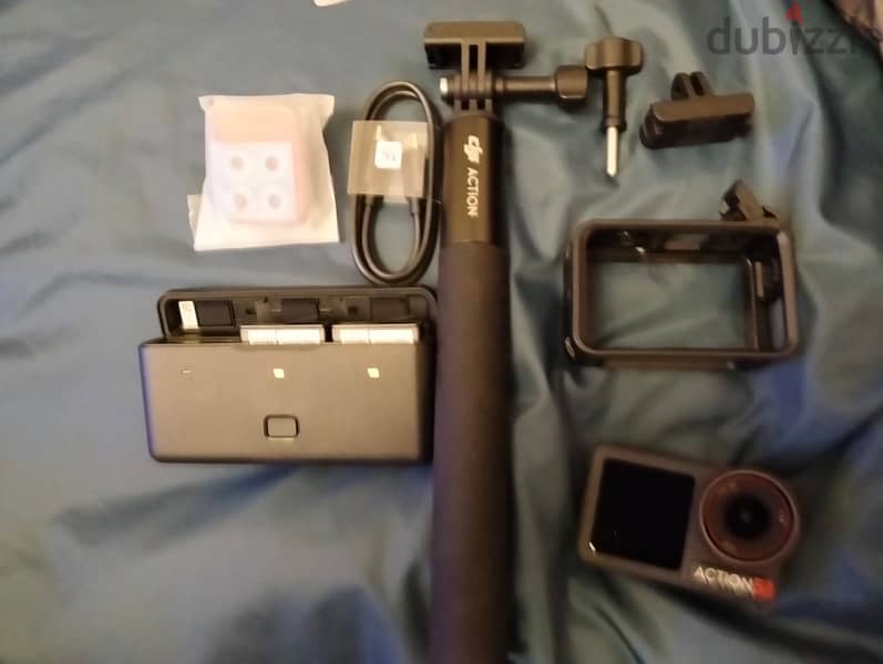 DJI Osmo Action 5 Pro Adventure Combo 1