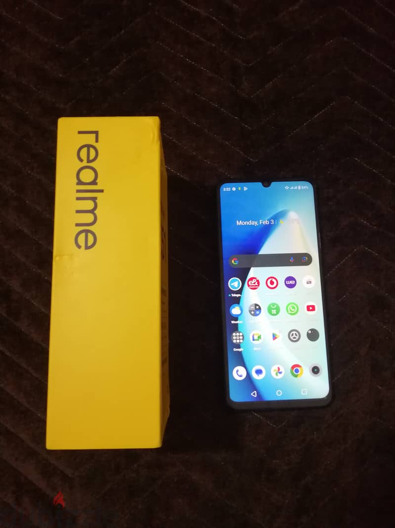 Realme C51 مساحة 128 / رام 4 14