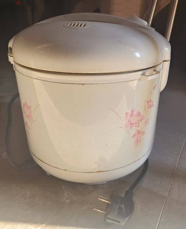 Home Rice Cooker (1.5 L)  هوم حلة أرز كهربائية 4