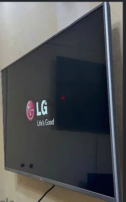 32بوصه LG برسيفر  داخلى حاله الزيرووككلجديده لسه بلاصق الزجاجه والفريم 15