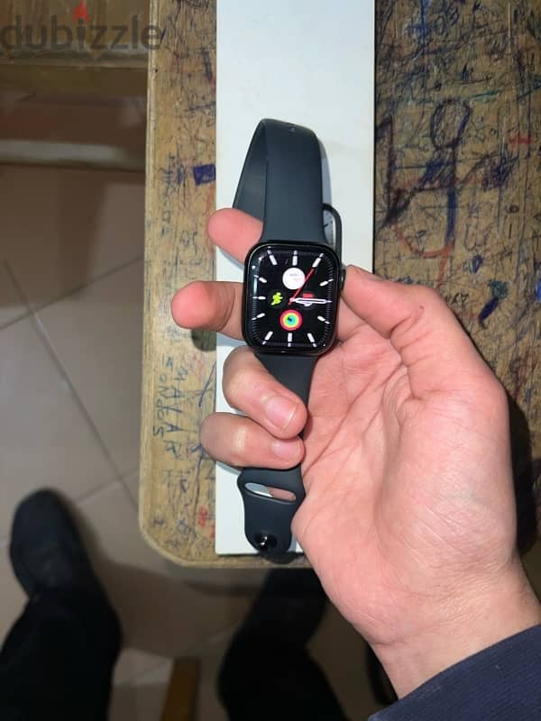 ساعة Apple Watch series 7 3